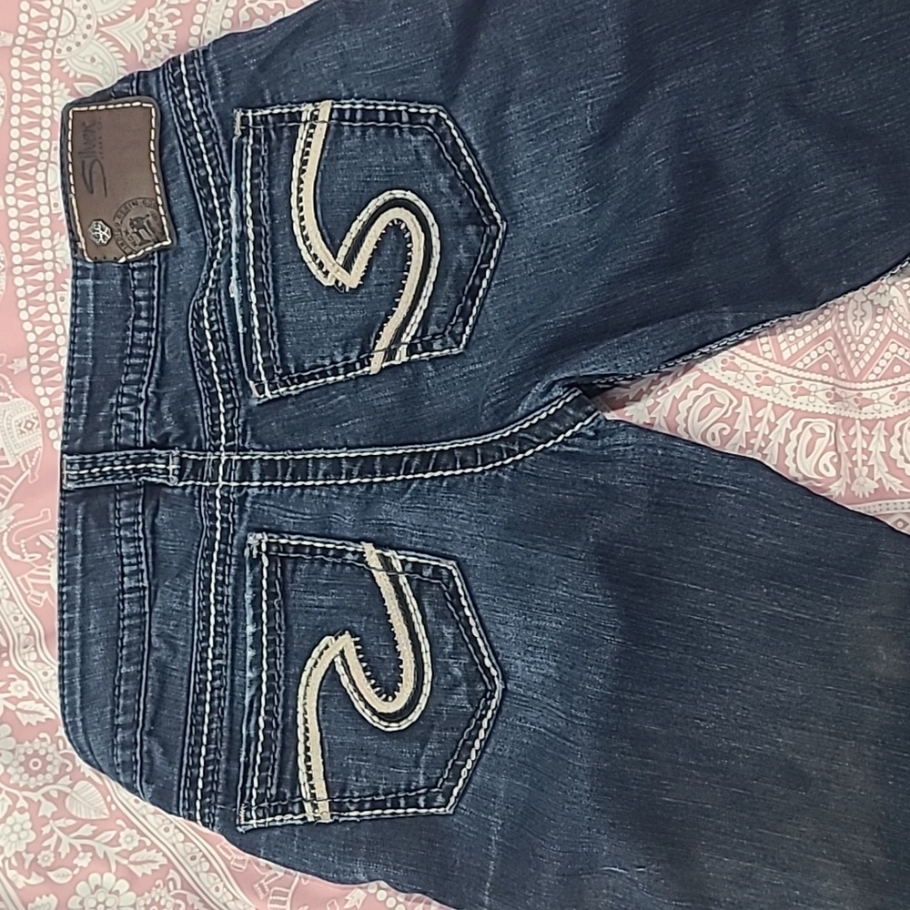 Silver Jeans - Picture 3 of 7